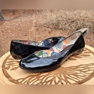 Antonio Melani Black Patent Leather Ballet Pumps Size 7.5